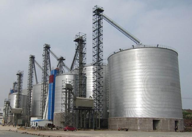 大兴大型钢板库构造参数及水泥储存质量